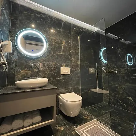 Mare 2 Hotel 3*