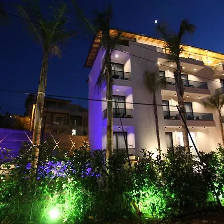 Mare 2 3* Ксамил