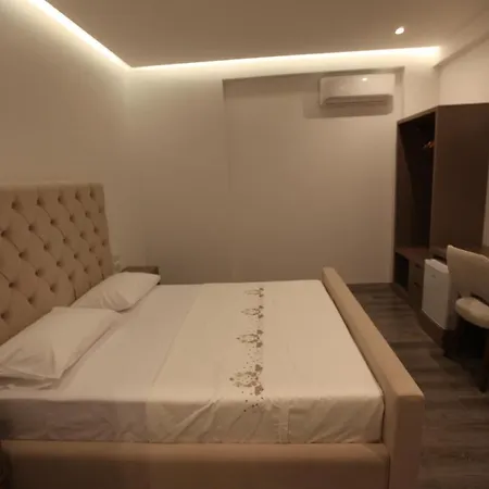 Mare 2 Hotel