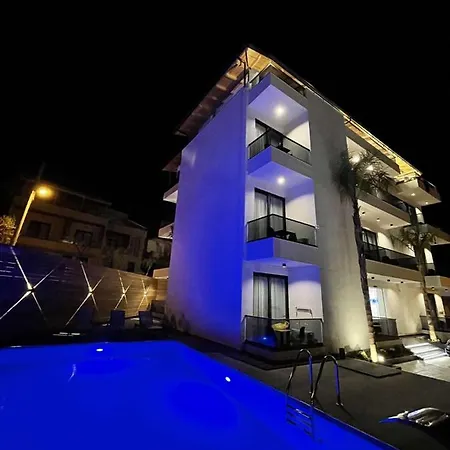 Mare 2 Hotel 3*