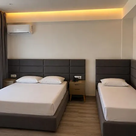 Mare 2 Hotel