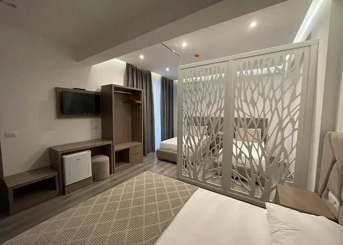 Mare 2 3* Ксамил